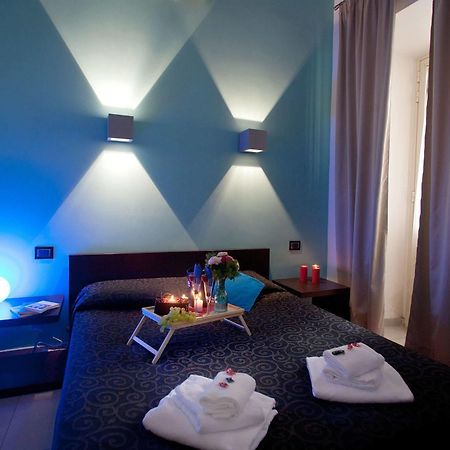 Crossing Roma 1 Hotel Bagian luar foto