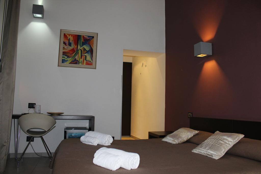 Crossing Roma 1 Hotel Bagian luar foto