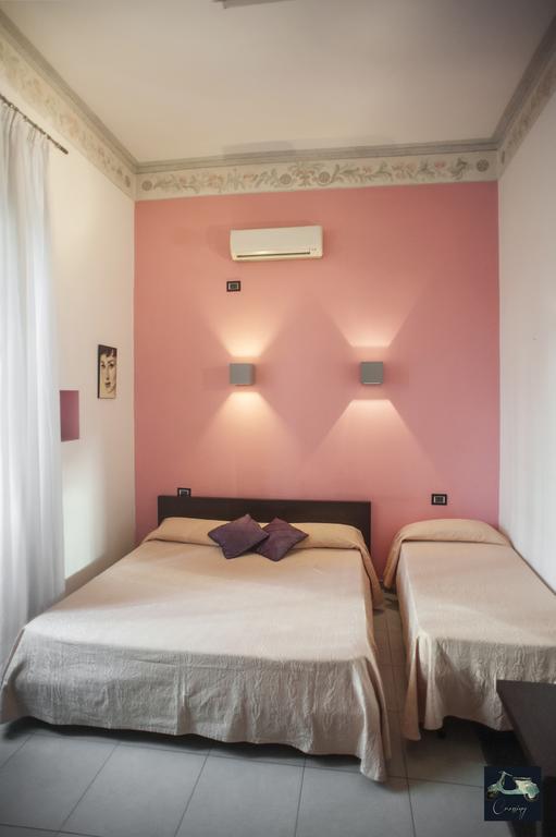 Crossing Roma 1 Hotel Bagian luar foto