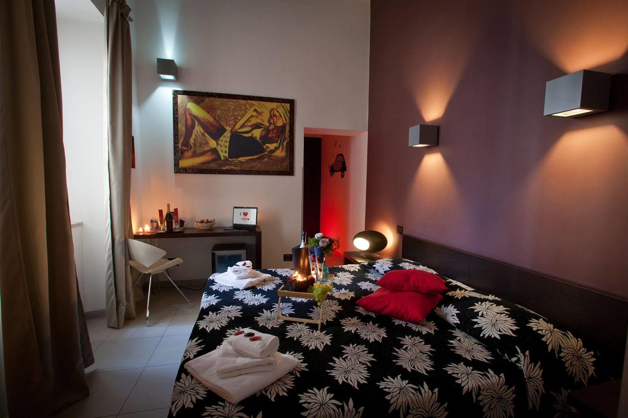 Crossing Roma 1 Hotel Bagian luar foto