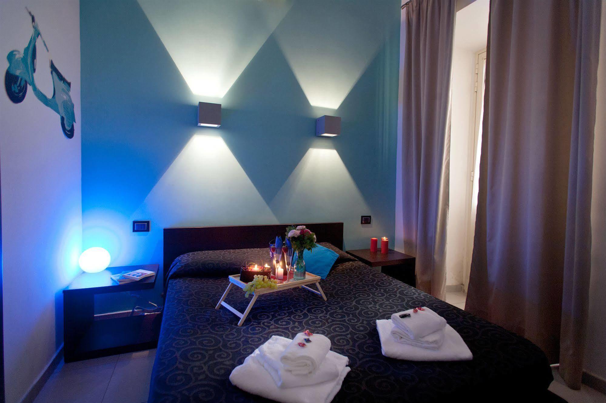 Crossing Roma 1 Hotel Bagian luar foto